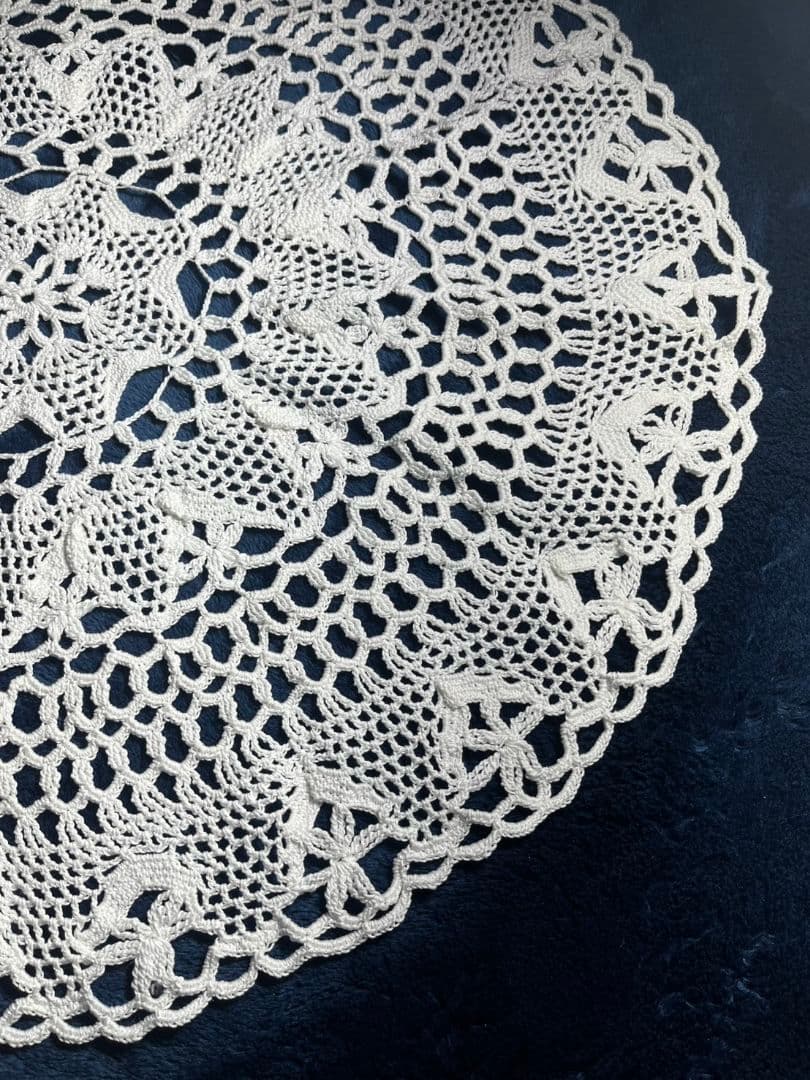 レース編み 円形マット ホワイト 90センチ　　５