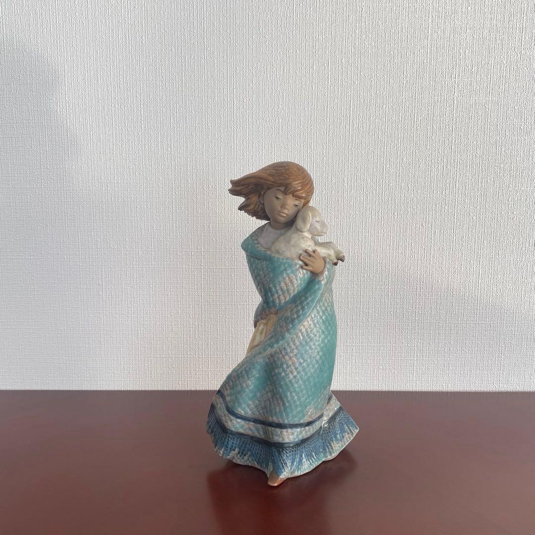 LLADRO リヤドロ　『 やっと会えた仔羊 』 置物