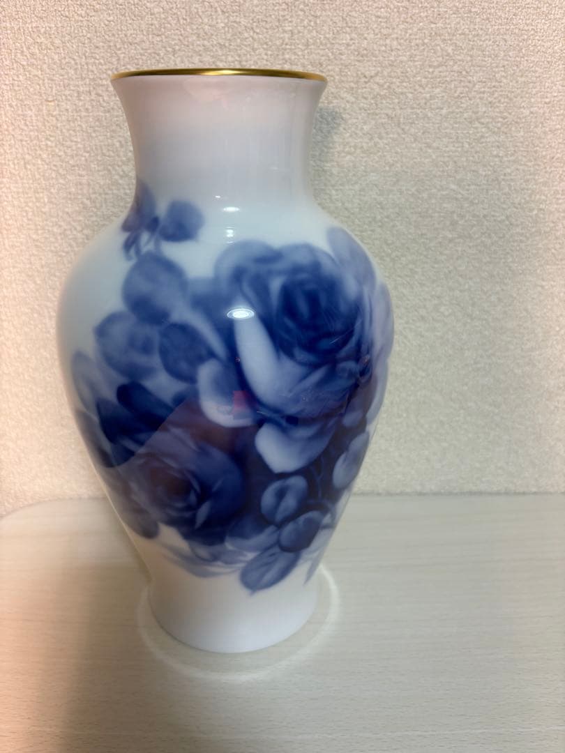 大きい　高さ28cm 大倉陶園 OKURA ブルーローズ 金彩 フラワーベース