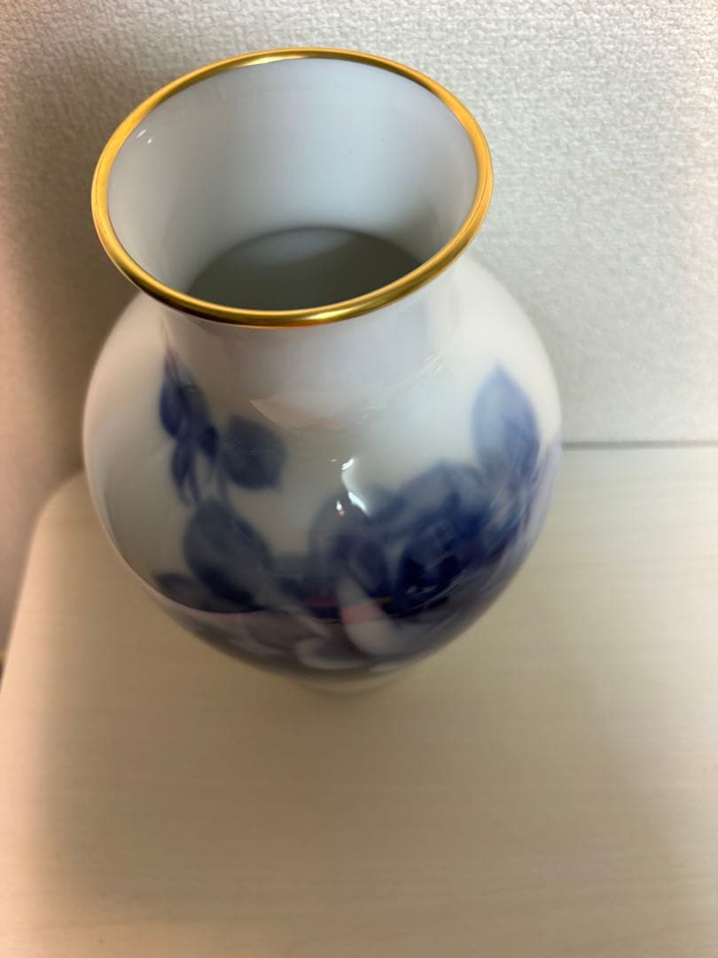 大きい　高さ28cm 大倉陶園 OKURA ブルーローズ 金彩 フラワーベース