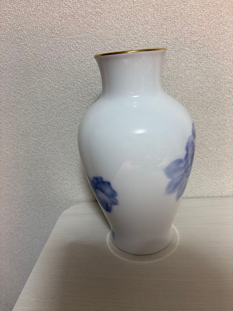 大きい　高さ28cm 大倉陶園 OKURA ブルーローズ 金彩 フラワーベース
