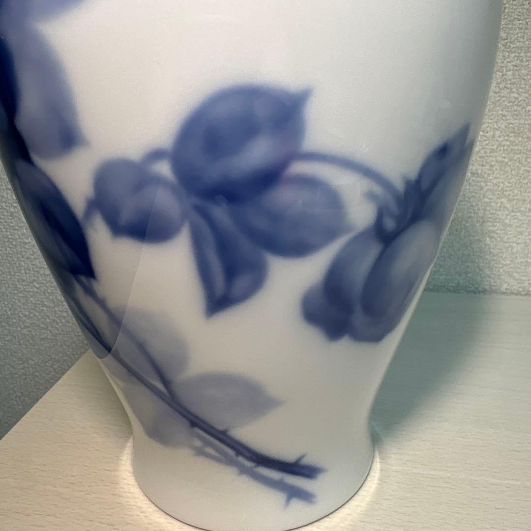 大きい　高さ28cm 大倉陶園 OKURA ブルーローズ 金彩 フラワーベース