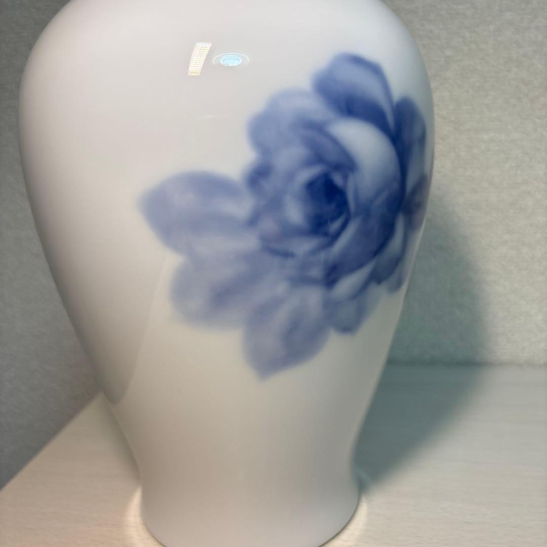 大きい　高さ28cm 大倉陶園 OKURA ブルーローズ 金彩 フラワーベース