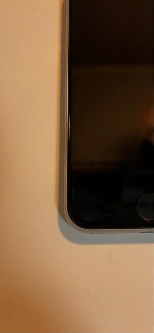 【美品】iPhoneSE2 64GB ホワイト SIMフリー