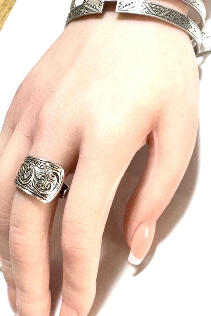 トゥアレグ族　(ベルベル族）　ハンドメイド　シルバーリング