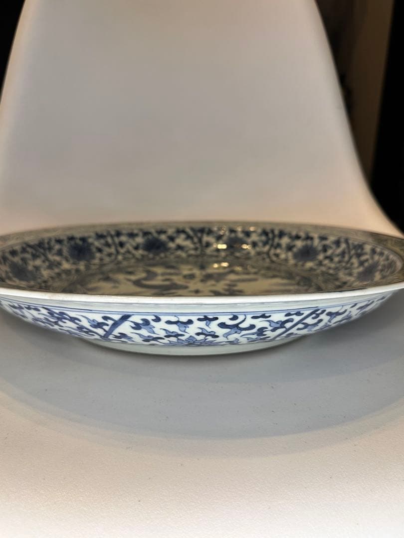 大明宣徳年製 底款 大皿 染付 花卉文 魚文 古董品 古い陶磁 皿