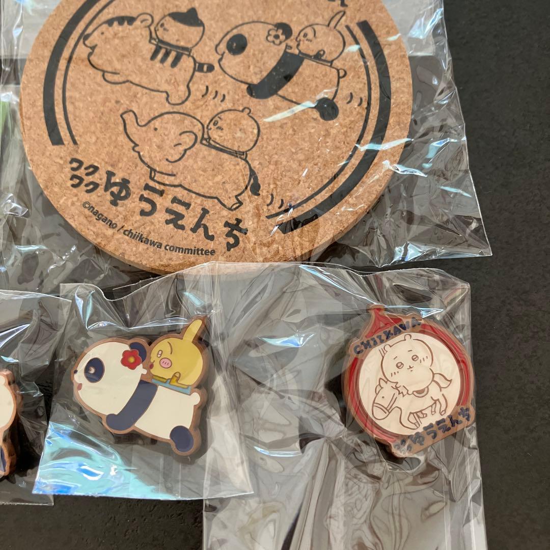 ちいかわゆうえんち　ピンバッジ 4ケセット コースター付き