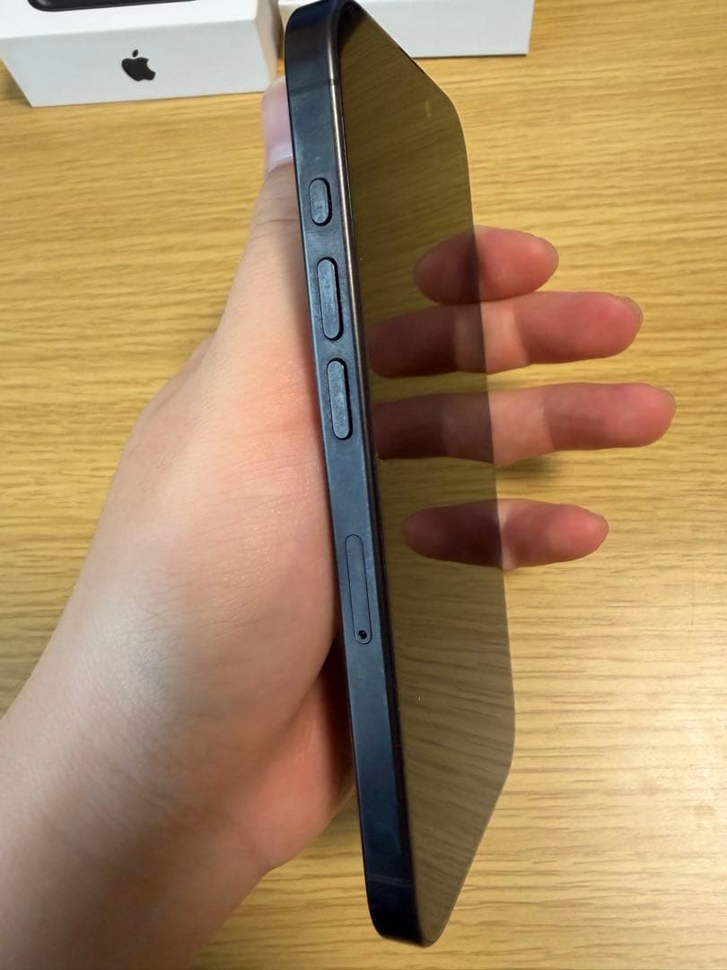 iPhone15Pro ブラックチタニウム 125gb ケースフィルム付き