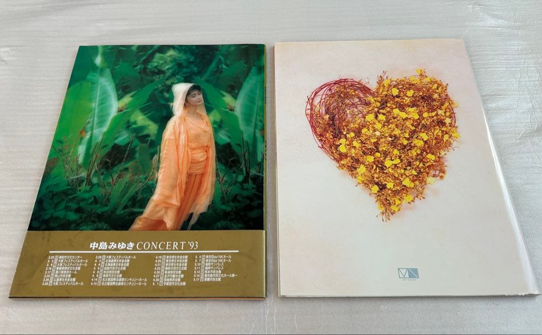 中島みゆき　コンサートパンフレット　9冊