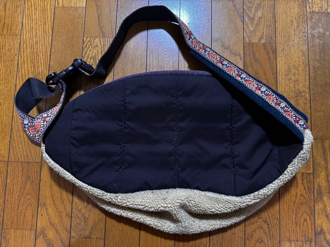 ✴︎更に値下げ！！✴︎✴︎aldies ‼️ショルダーバッグ ユニセックス❣️