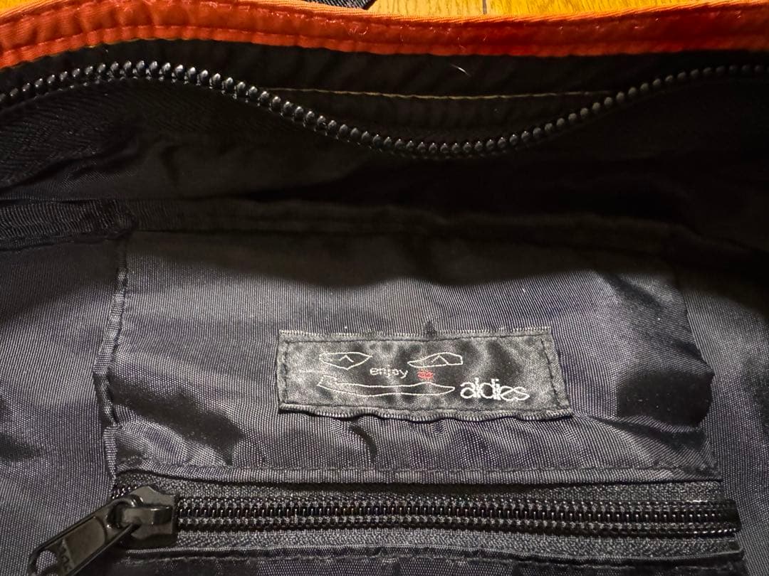 ✴︎更に値下げ！！✴︎✴︎aldies ‼️ショルダーバッグ ユニセックス❣️