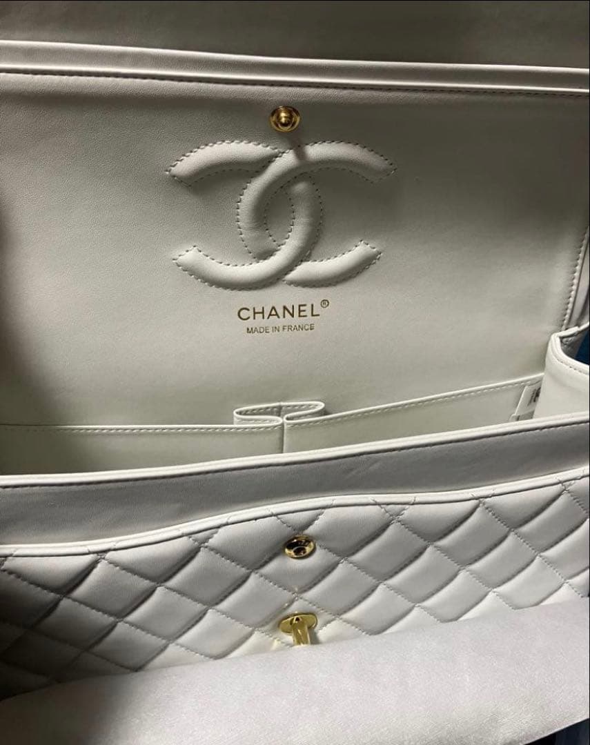 CHANEL マトラッセ　ホワイト　ノベルティ　ショルダー