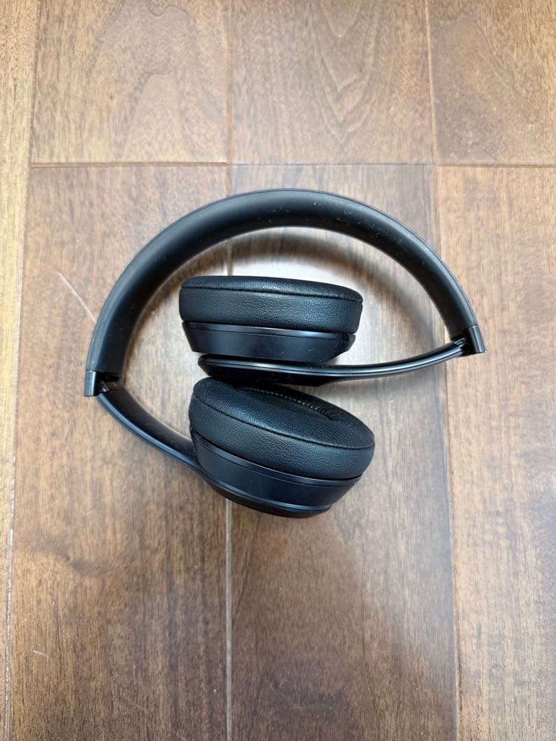 ヘッドホン beats SOLO3