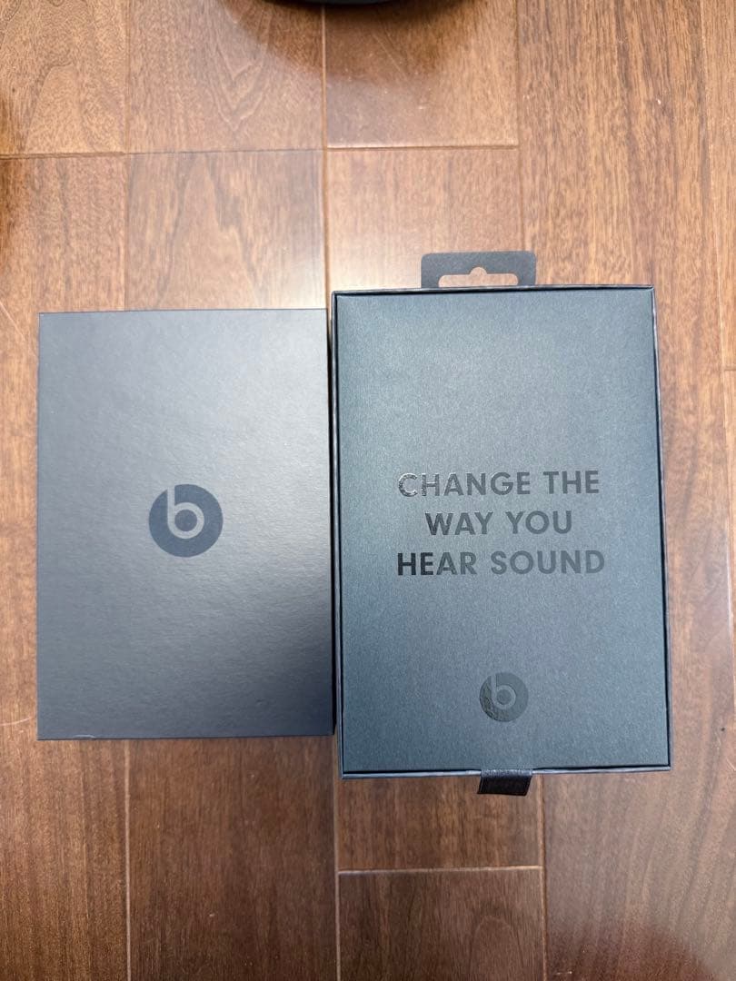 ヘッドホン beats SOLO3