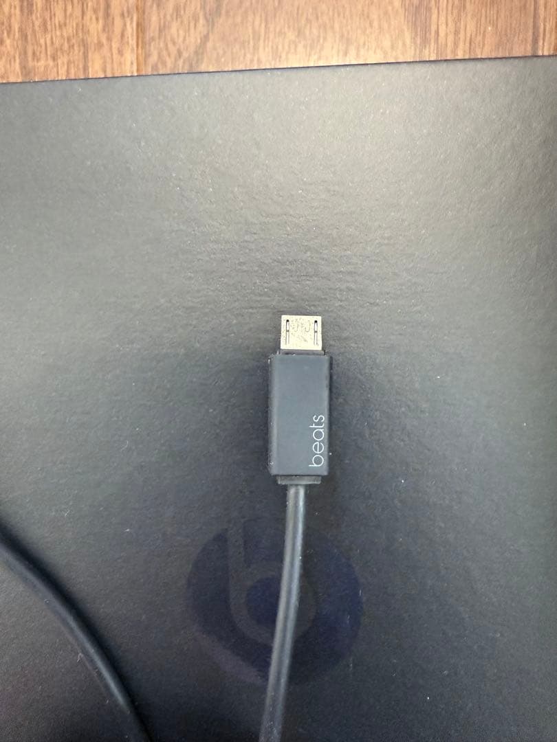ヘッドホン beats SOLO3