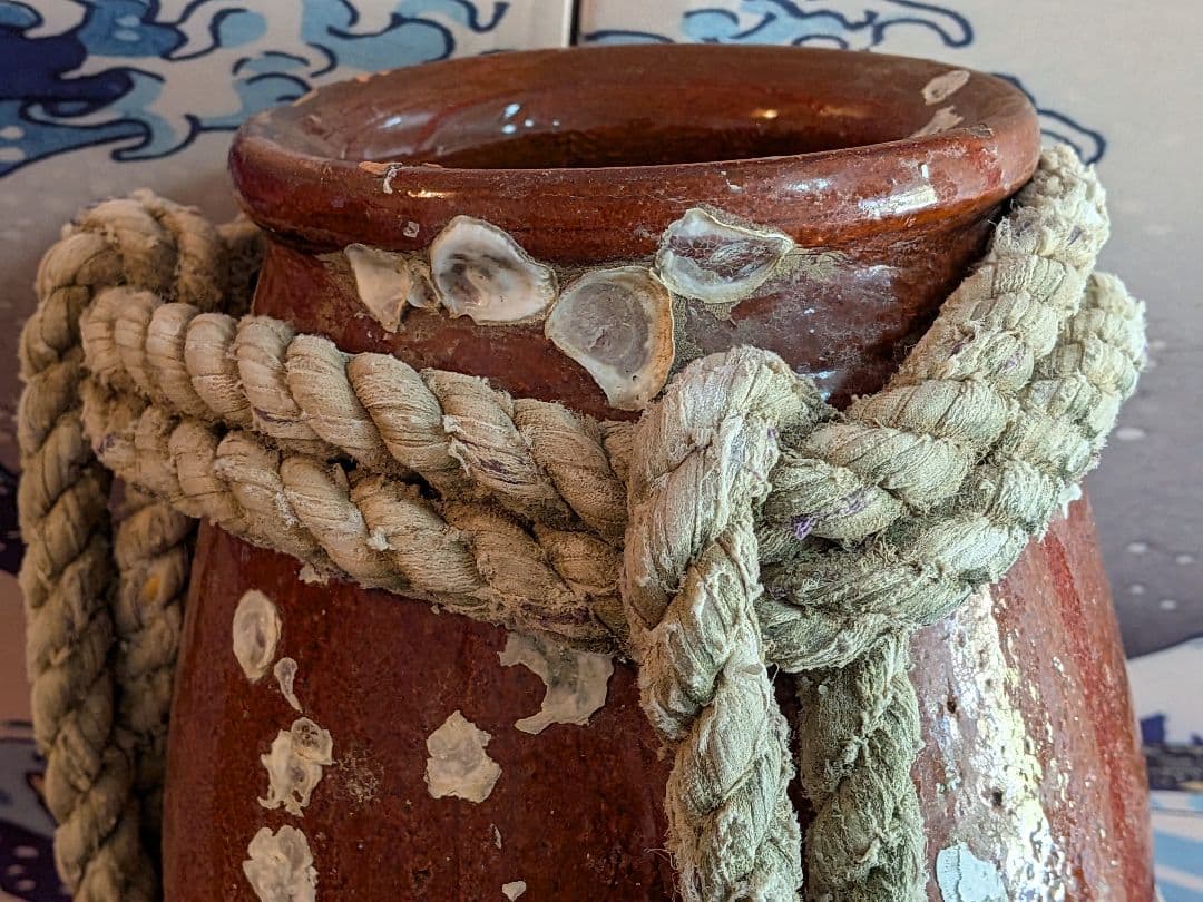 瀬戸内海海上がり全長２８Ｘ口幅１３Ｘ胴径６０Ｘ重さ２キロ風流な綱付大ダコ蛸壺飾り