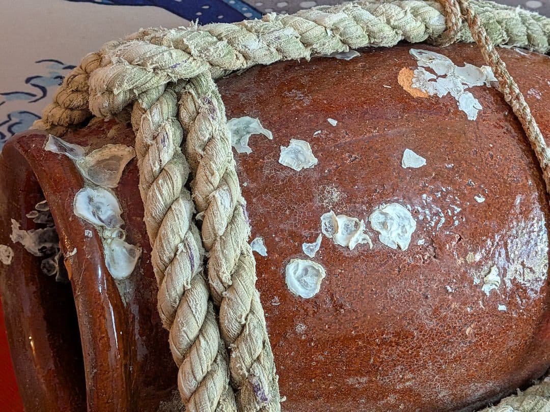 瀬戸内海海上がり全長２８Ｘ口幅１３Ｘ胴径６０Ｘ重さ２キロ風流な綱付大ダコ蛸壺飾り