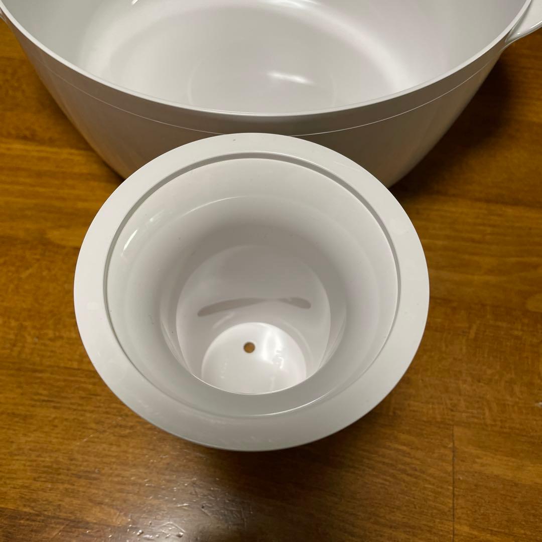 【未使用】タッパーウェア タッパーウェーブ2000丸型（大）＋スタッククッカー