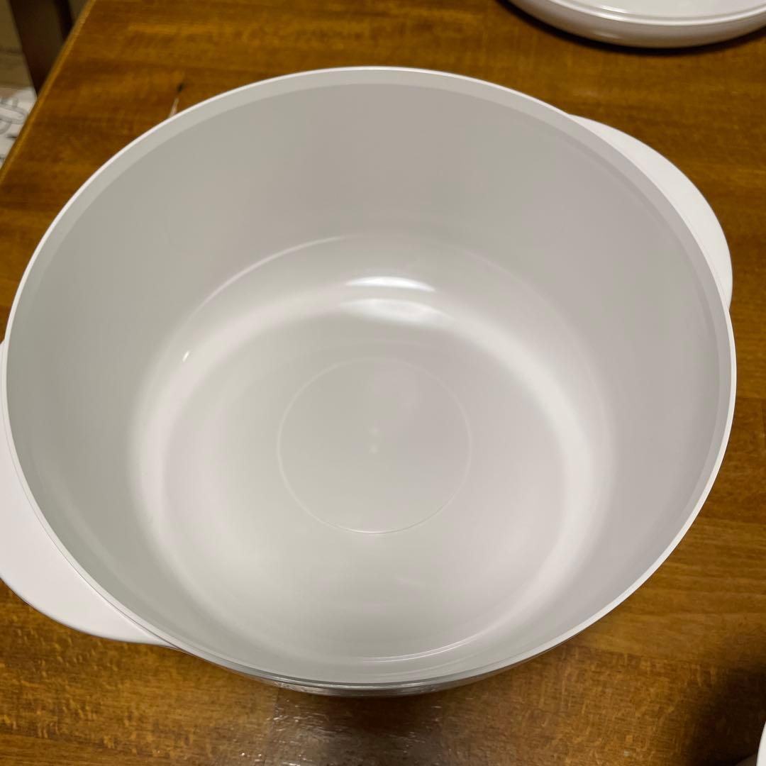 【未使用】タッパーウェア タッパーウェーブ2000丸型（大）＋スタッククッカー