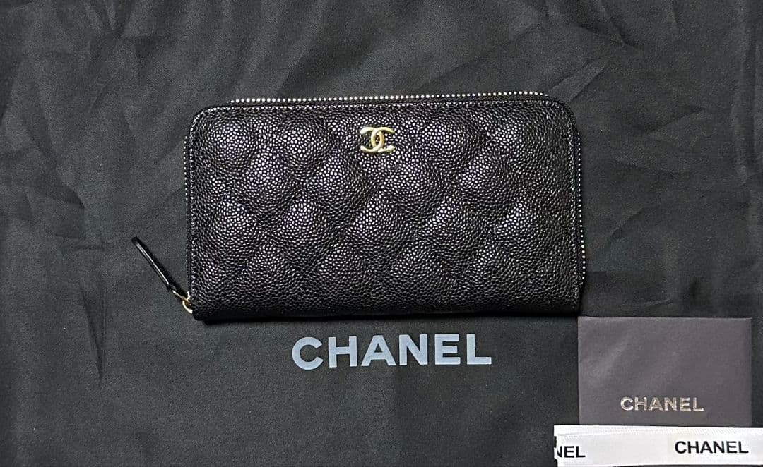りりーCHANEL キルティング財布 黒2点