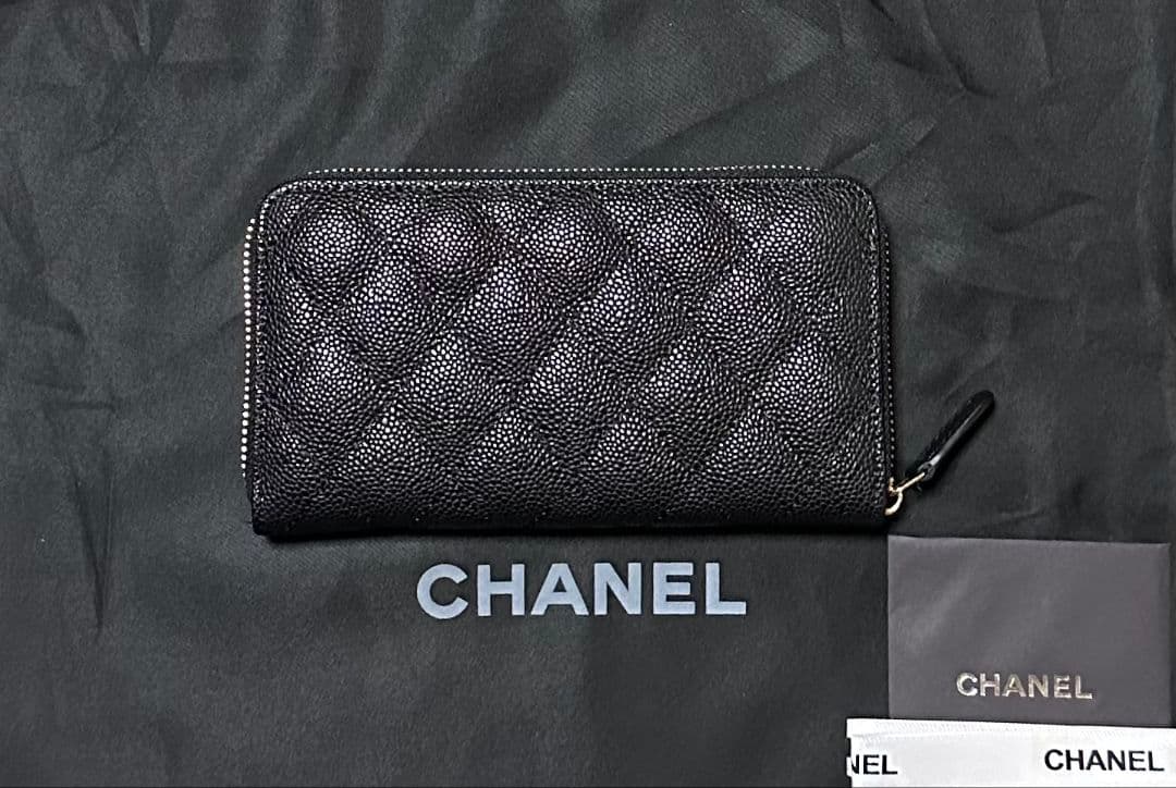 りりーCHANEL キルティング財布 黒2点
