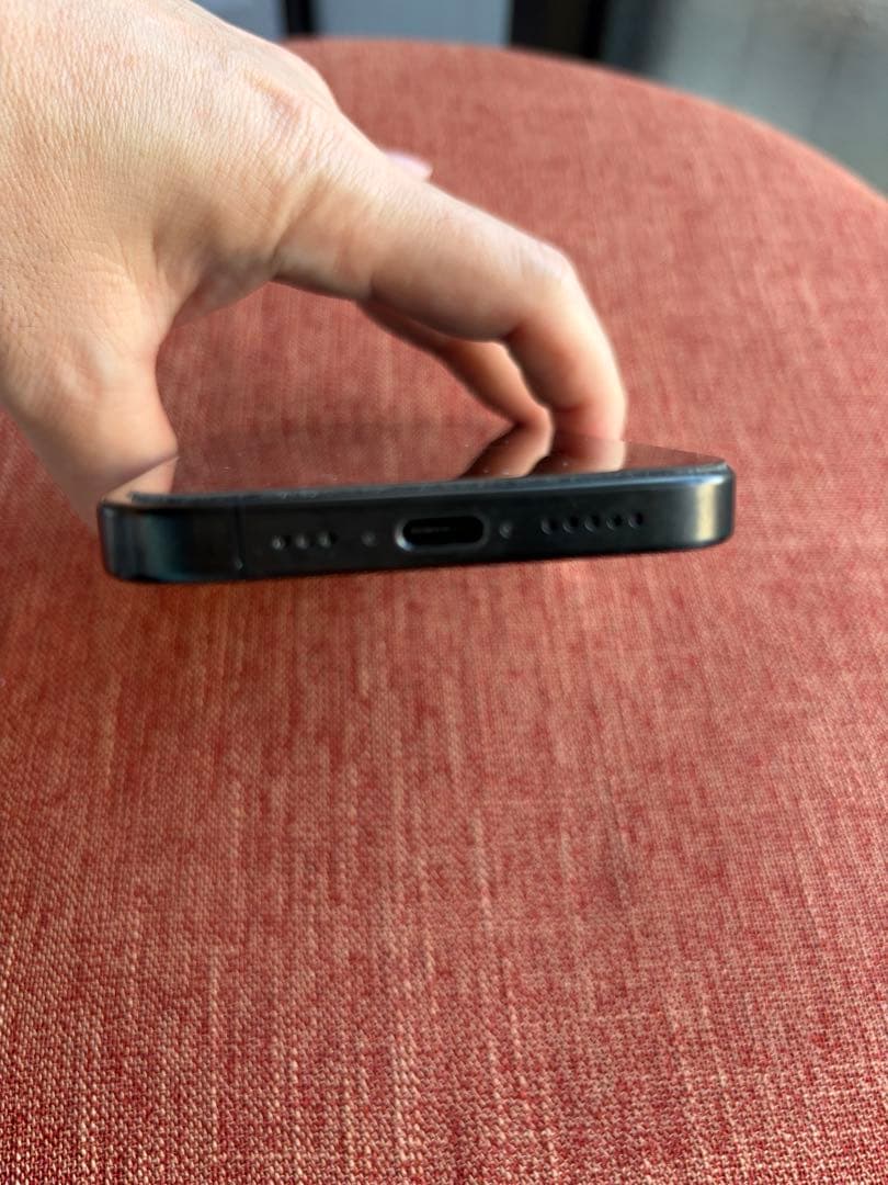 iPhone15Pro 128gb ブラックチタニウム（箱＋ケース・フィルム付）