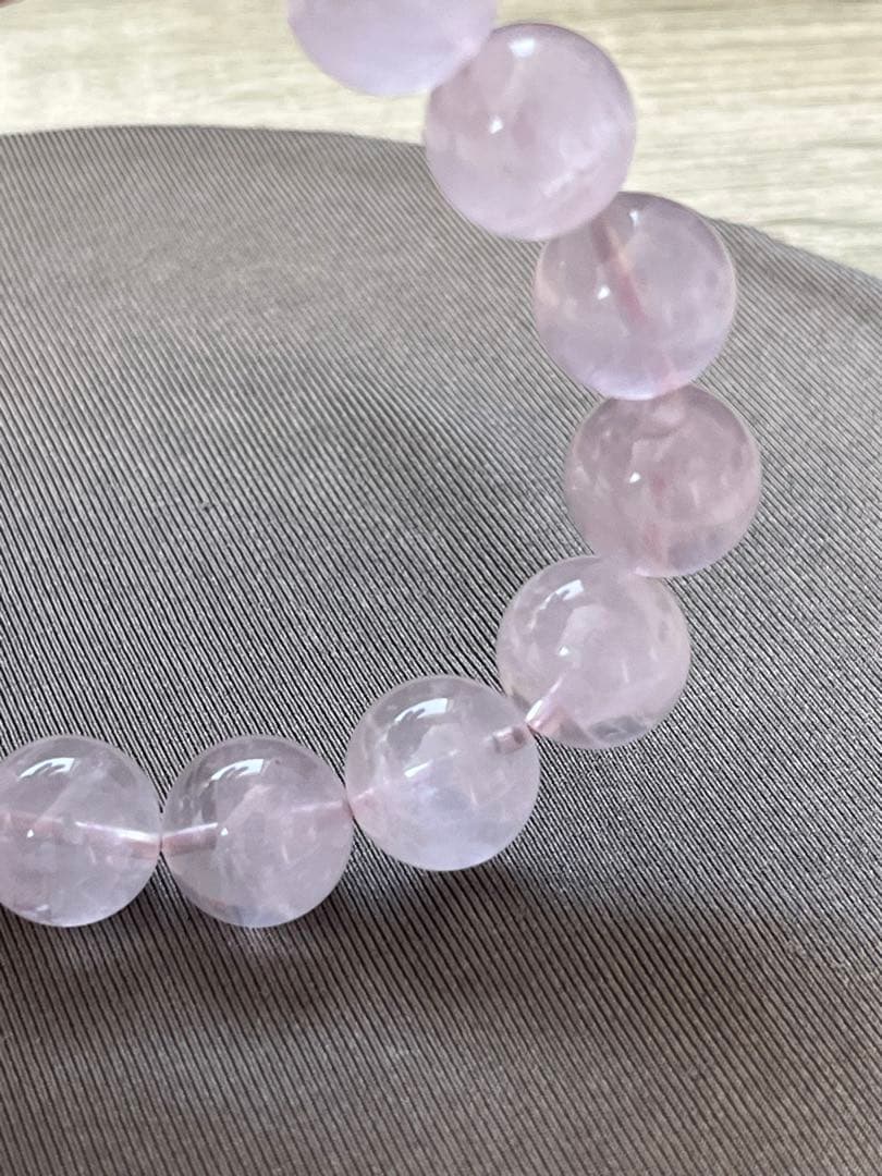天然石ブレスレット☆ラベンダーピンクローズクォーツ１３ｍｍ☆上品なカラー！