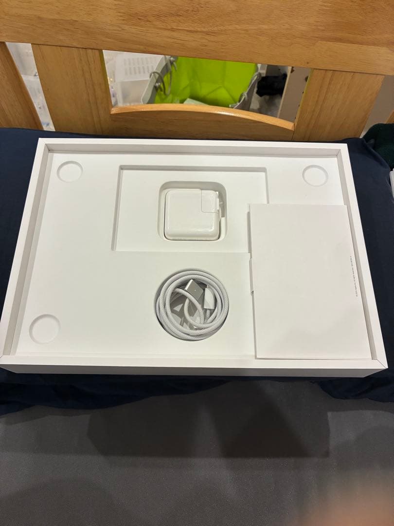 Apple MacBook Air 13インチ シルバー