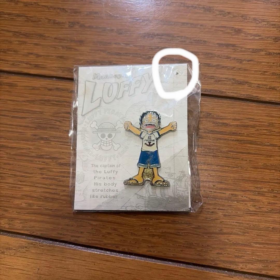 ワンピース ONE PIECE 4個セット　ピンバッジ