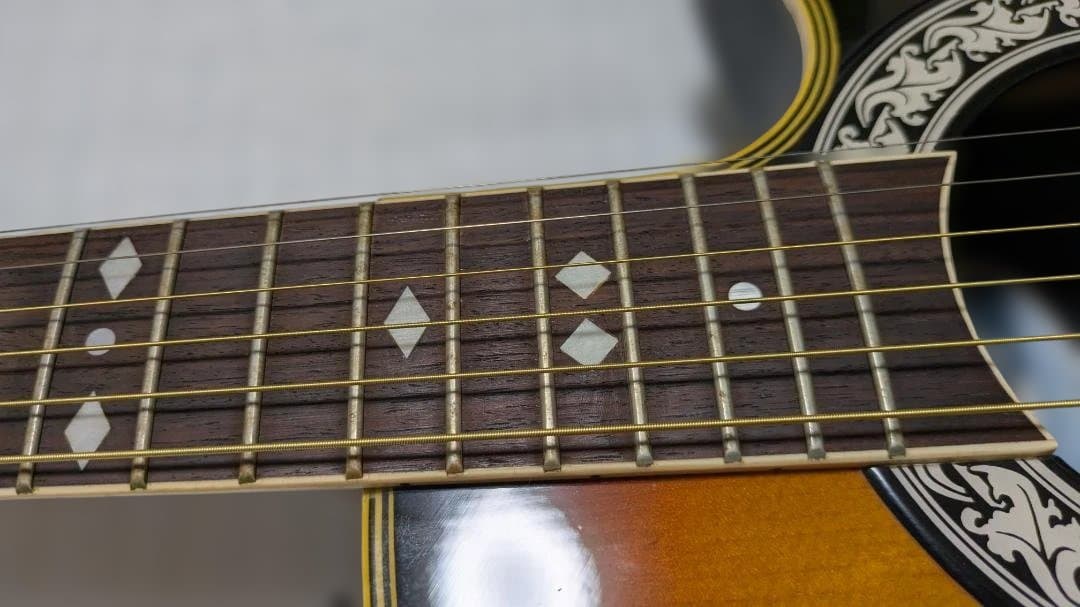 中古品エレアコOvationCelebrityCC157オベーション 付属品あり