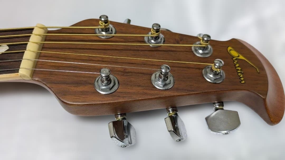 中古品エレアコOvationCelebrityCC157オベーション 付属品あり