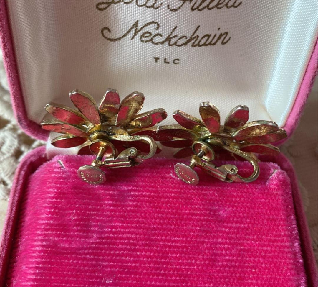 専用★1131☆ACCESSOCRAFT N.Y./エナメルデイジー/イヤリング