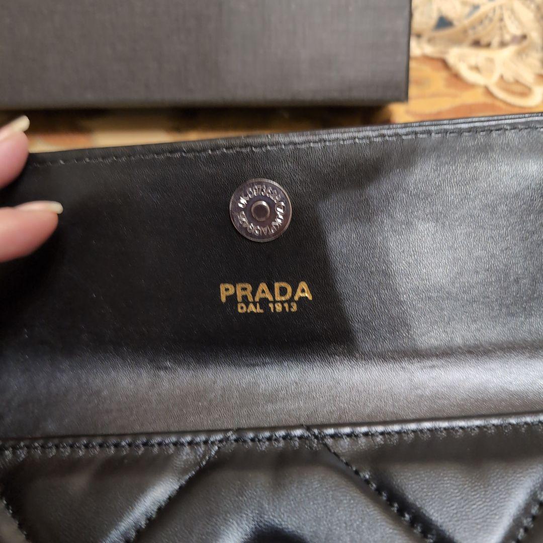 PRADA ノベルティブラック キルティング長財布