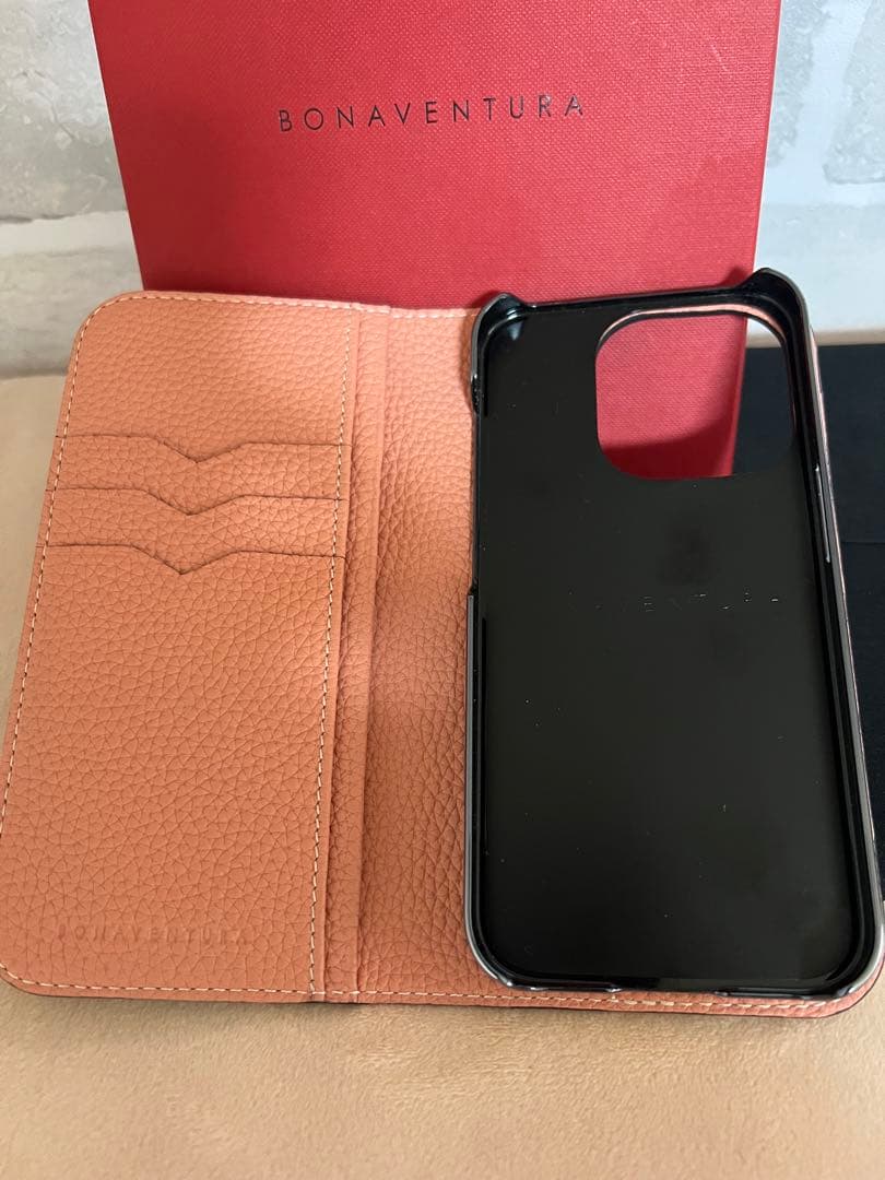 ボナベンチュラ　BONAVENTURA iPhone 15pro ピンク