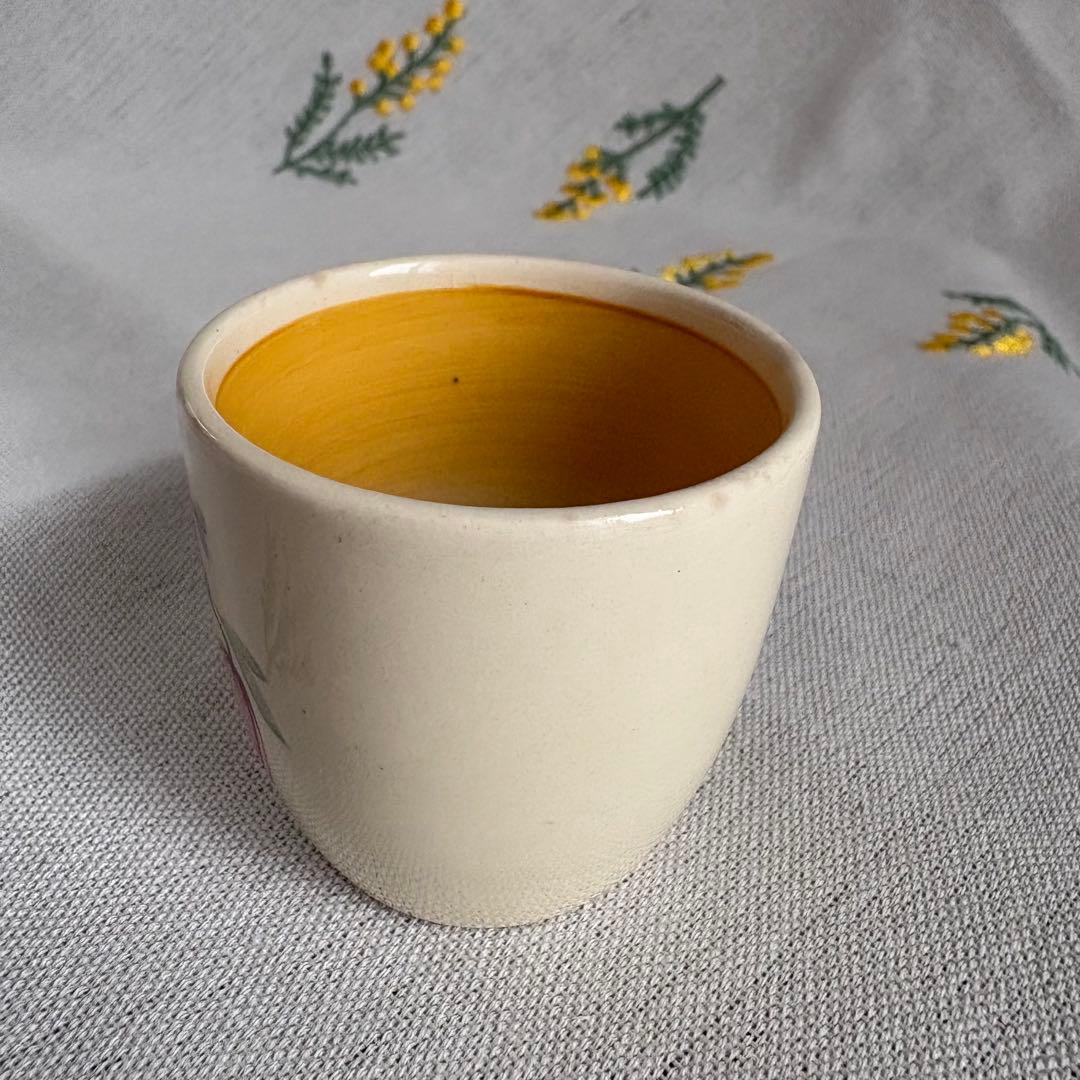 027 スージークーパー　スワンシースプレイ　エッグカップ　イエロー