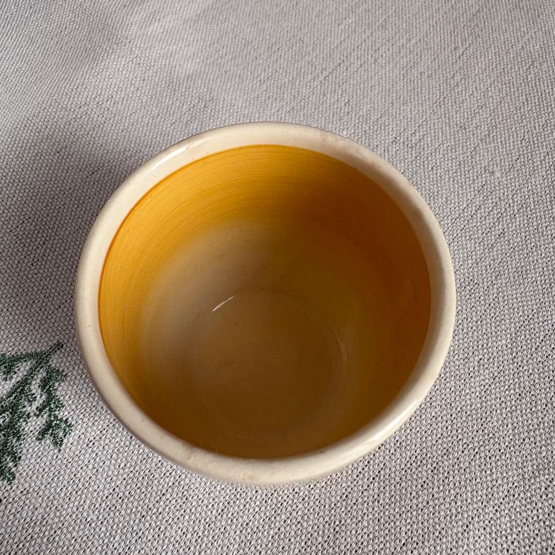 027 スージークーパー　スワンシースプレイ　エッグカップ　イエロー