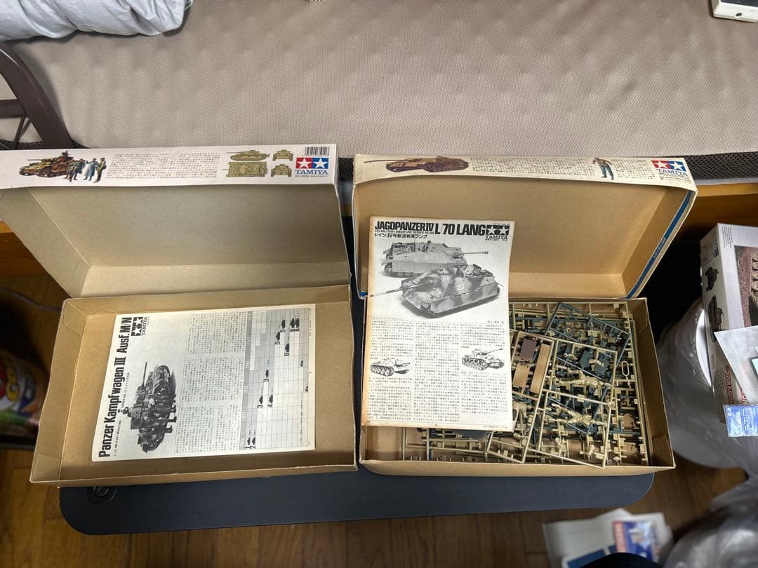 ジャンク　ミリタリープラモデル　箱＆部品その他