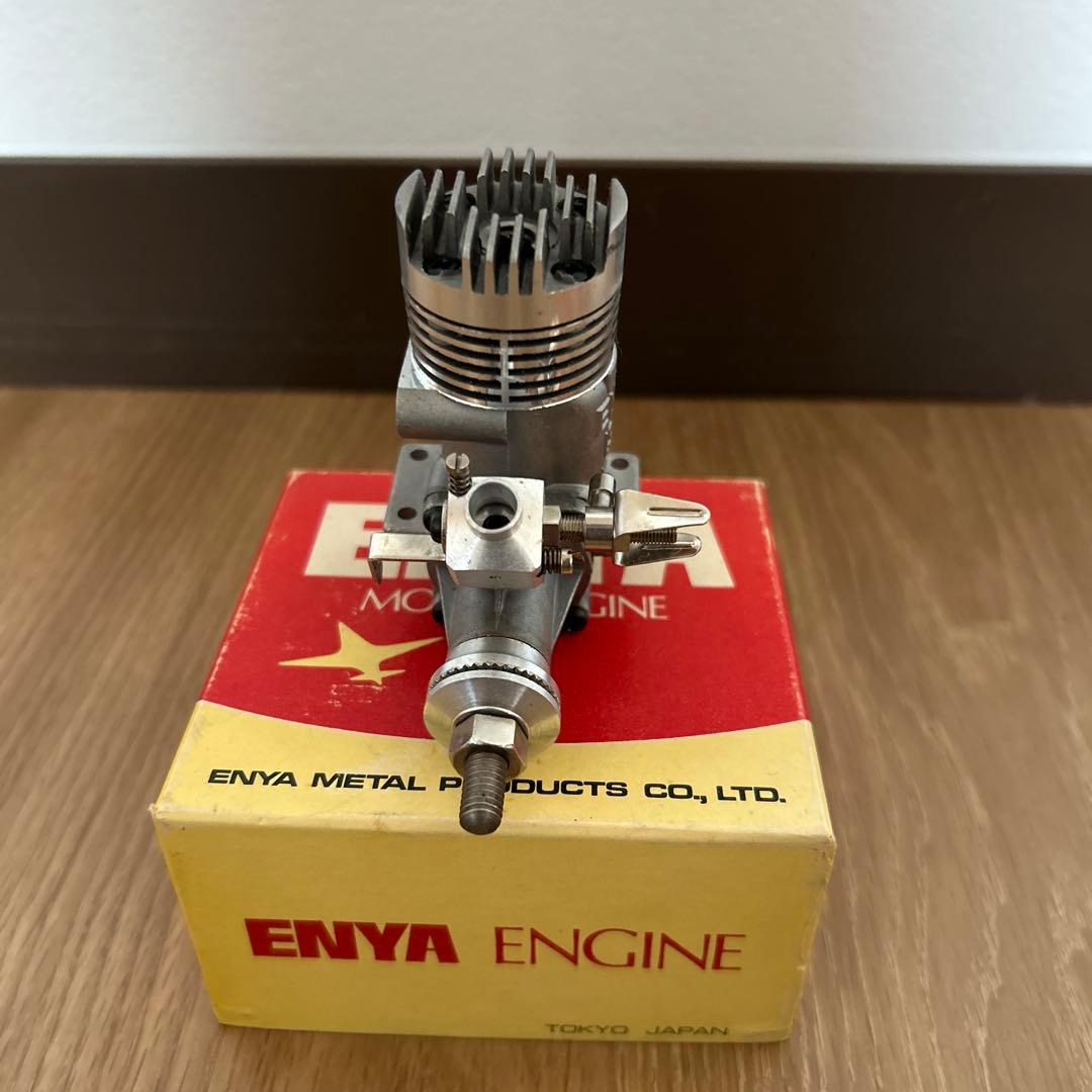 ENYA 19-VI 2ストロークエンジン
