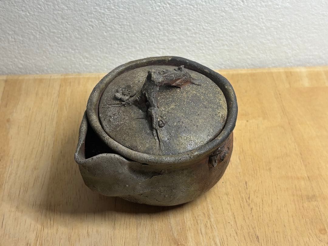 114. 備前焼 宝瓶 登り窯 梅 手びねり 急須