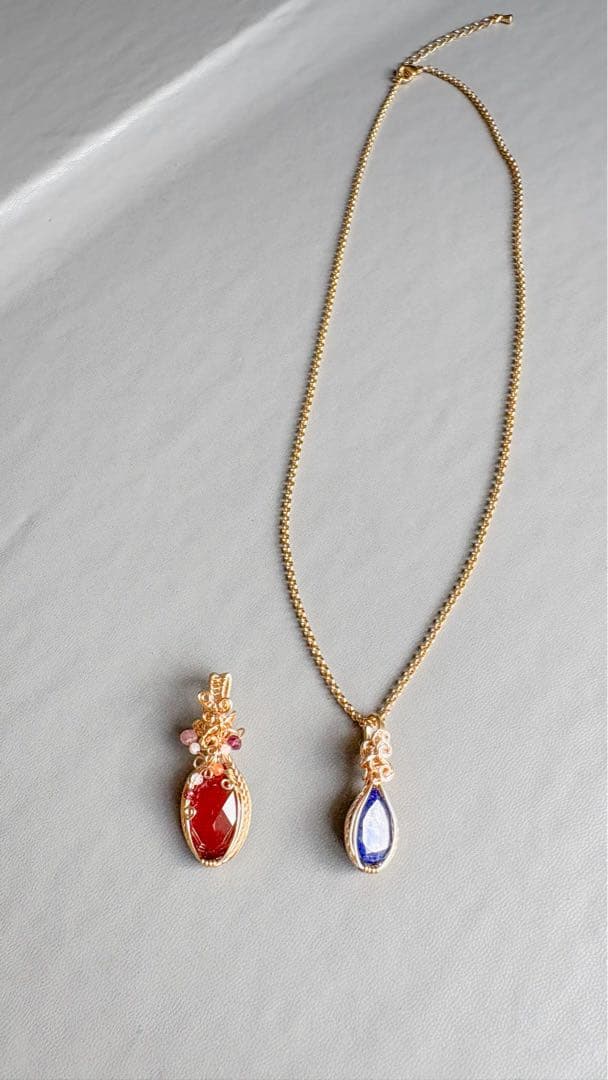 ロシアンブルー様 ラピスラズリ、レッドアゲート ペンダントトップ、チェーン