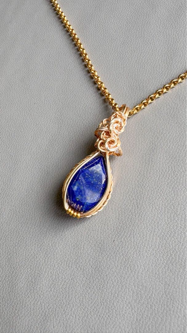 ロシアンブルー様 ラピスラズリ、レッドアゲート ペンダントトップ、チェーン