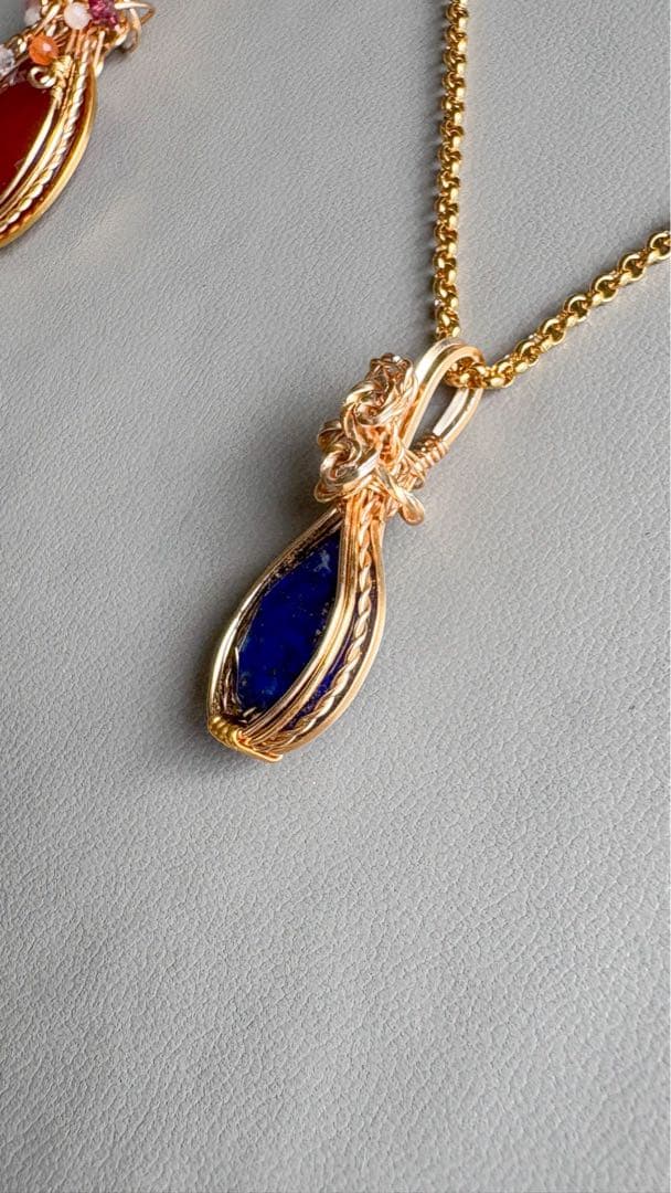 ロシアンブルー様 ラピスラズリ、レッドアゲート ペンダントトップ、チェーン