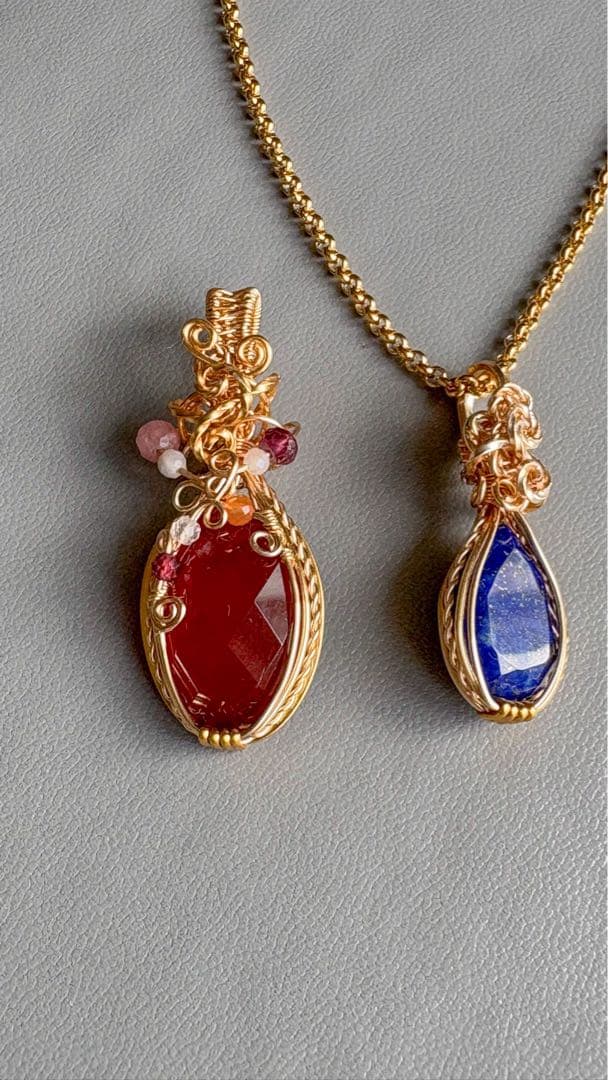 ロシアンブルー様 ラピスラズリ、レッドアゲート ペンダントトップ、チェーン