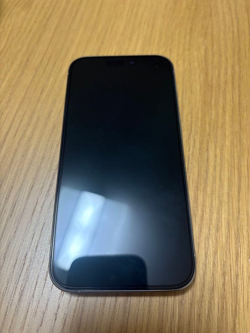 【美品】Apple iPhone 15 PRO ナチュラルチタニウム　128GB