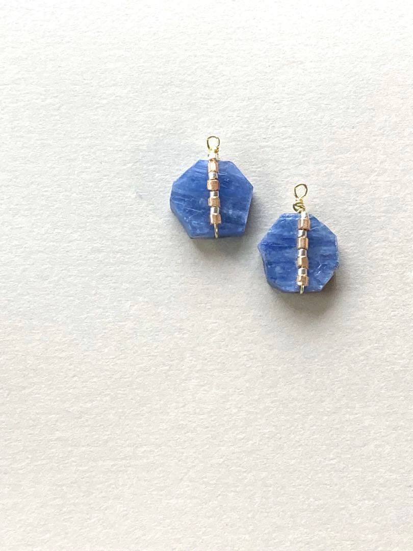 no.0154 初夏の夜　ブルーグレーのカイヤナイト