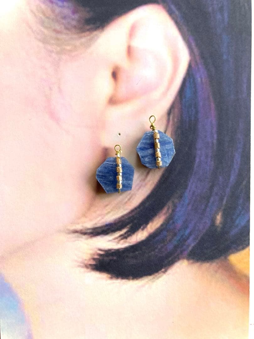 no.0154 初夏の夜　ブルーグレーのカイヤナイト