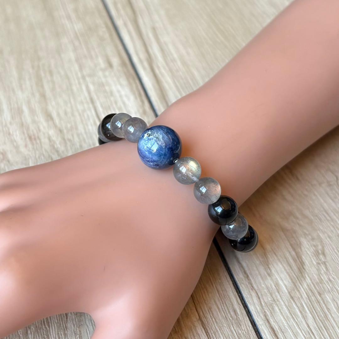 未来を見通す石で成功を収める　パワーストーンブレスレット/カイヤナイト・ラブラド