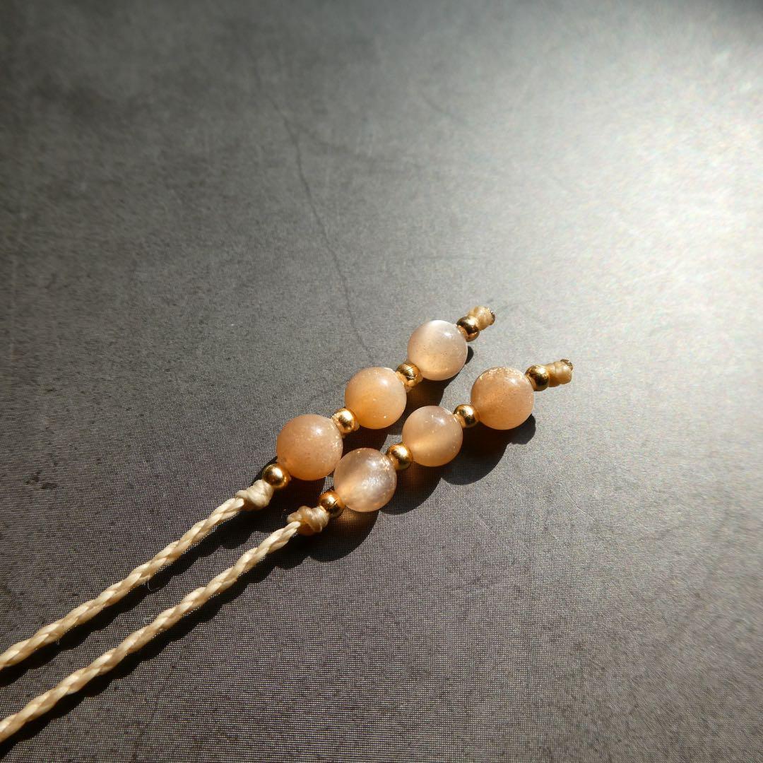 美麗サンストーンのマクラメネックレス