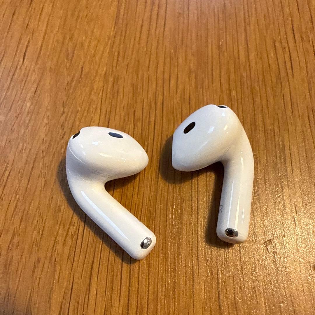 Apple AirPods 4 ワイヤレスイヤホン ノイズキャンセリングなし