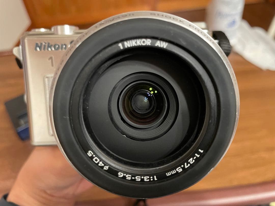 Nikon 1 AW1 ミラーレスカメラ 本体と付属品